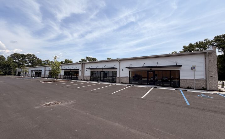 Pictures of Industrial, Office, Retail property located at 1657 Ashley Hall Road, Charleston, SC 29407 for lease - image #1