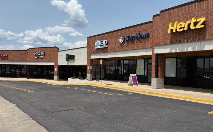 Pictures of Retail property located at 311 E County Line Rd, Littleton, CO 80122 for lease - image #1