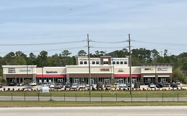 Pictures of Retail, Restaurant property located at 1806 Lindberg Dr, Slidell, LA 70458 for lease - image #1