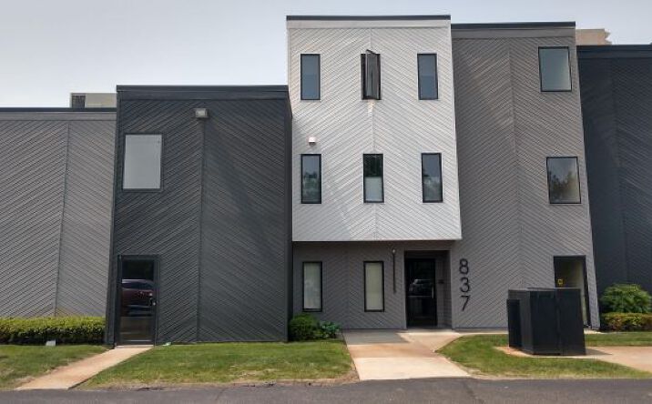 Pictures of Office property located at 837 S Lapeer Rd, Oxford, MI 48371 for lease - image #1