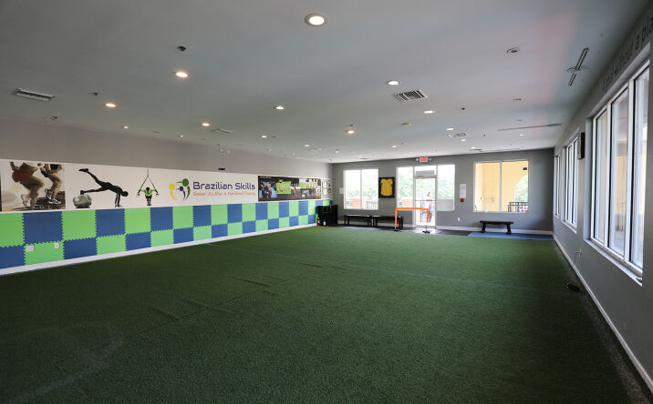 Pictures of Retail, Office, Special Purpose property located at 3832 Newberry Rd, Gainesville, FL 32607 for lease - image #1