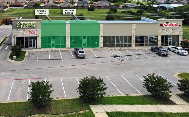 Pictures of Retail property located at 2102 W Stan Schlueter Loop, Killeen, TX 76549 for lease - image #1