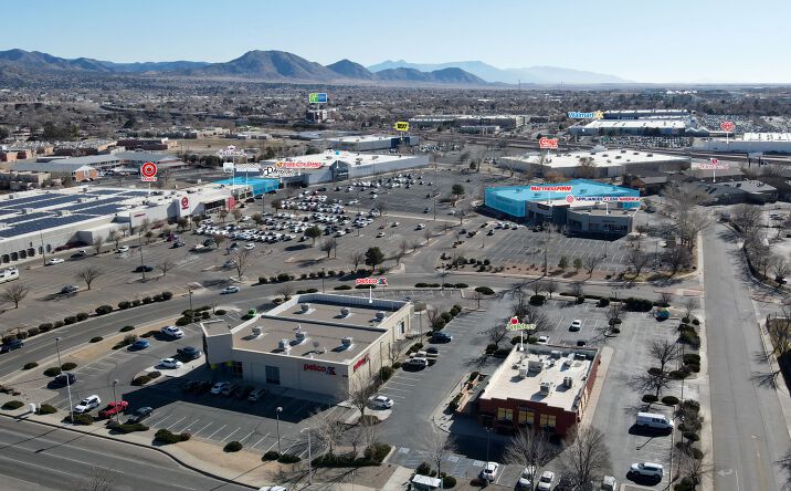Pictures of Restaurant property located at 11130 Lomas Blvd NE, Albuquerque, NM 87112 for lease - image #1