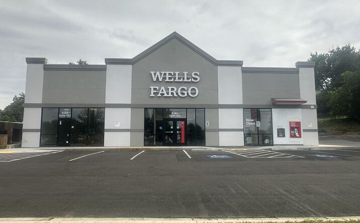 Pictures of Retail property located at 5161 W Overland Rd, Boise, ID 83705 for lease - image #1