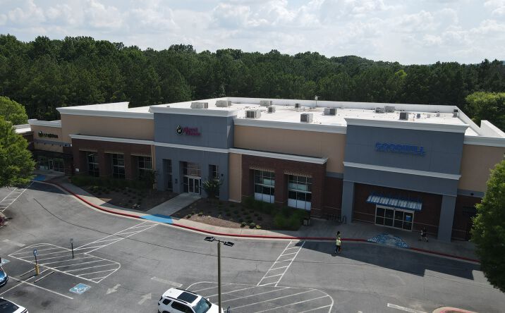 Pictures of Retail property located at 4905 Alabama Rd, Roswell, GA 30075 for lease - image #1