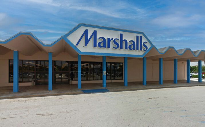 Pictures of Retail property located at 16051 S Dixie Hwy, Miami, FL 33157 for lease - image #1