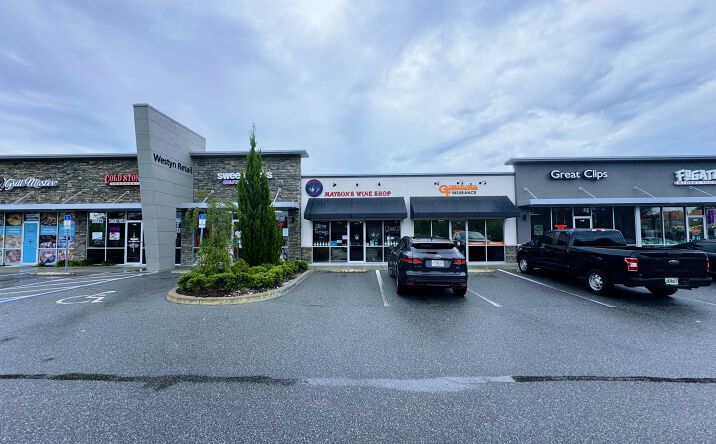Pictures of Retail property located at 2222 Ocoee Apopka Rd, Ocoee, FL 34761 for lease - image #1
