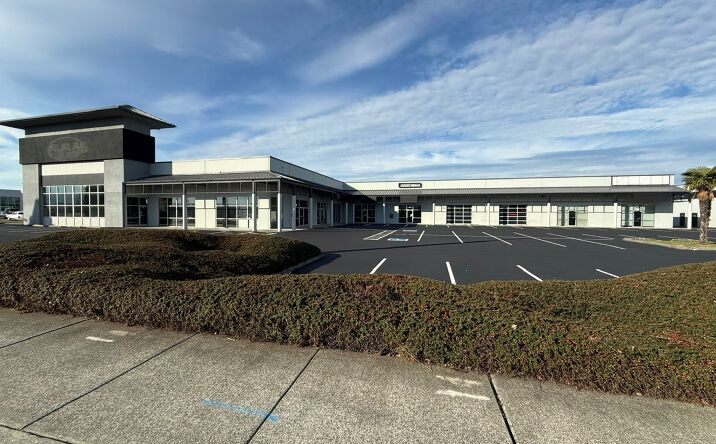 Pictures of Retail, Industrial property located at 1801 Bouslog Rd, Burlington, WA 98233 for lease - image #1