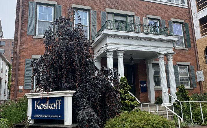 Pictures of Office property located at 27 Elm St, New Haven, CT 06510 for lease - image #1