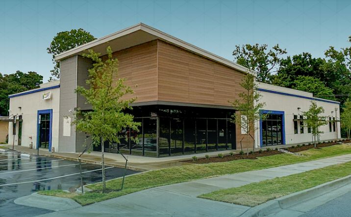 Pictures of Office property located at 1231 E Raines Rd, Memphis, TN 38116 for lease - image #1