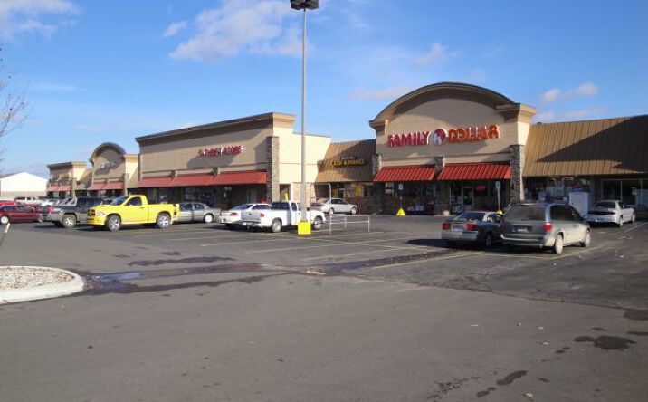 Pictures of Retail, Restaurant property located at 1707 S Mission St, Mt Pleasant, MI 48858 for lease - image #1