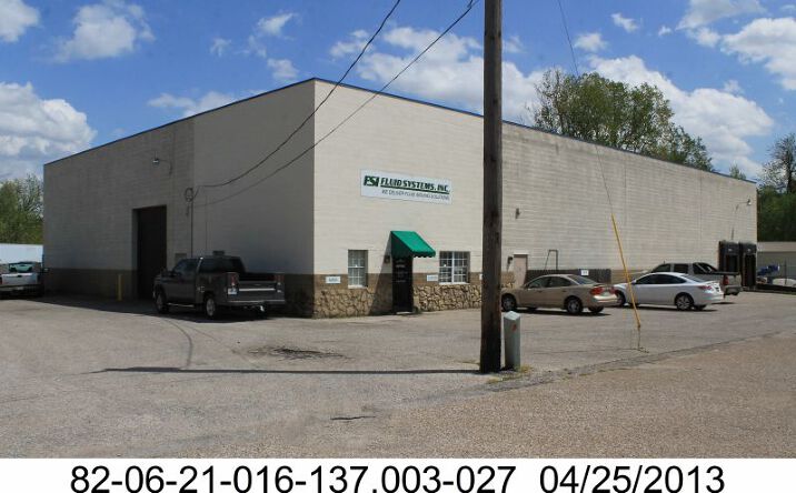 Pictures of Industrial property located at 711 Oak Hill Rd, Evansville, IN 47711 for lease - image #1