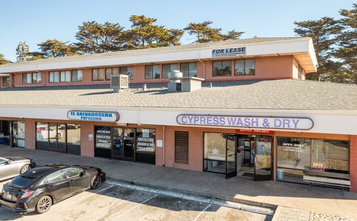 Pictures of Retail property located at 3056 Del Monte Blvd, Marina, CA 93933 for lease - image #1