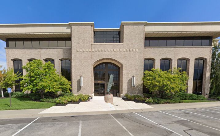 Pictures of Office property located at 15750 W Dodge Rd, Omaha, NE 68118 for lease - image #1