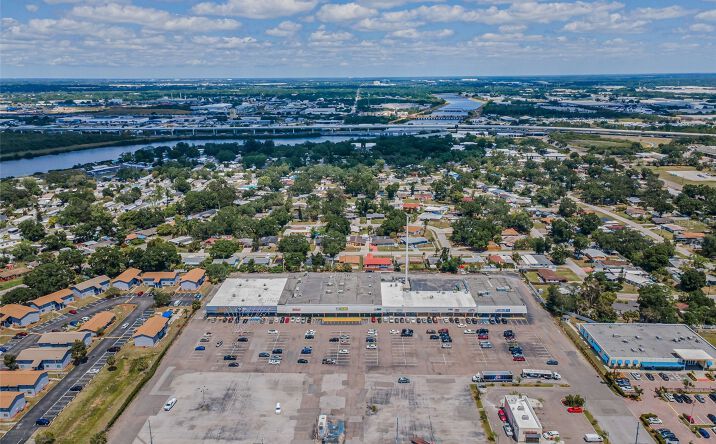 Pictures of Retail property located at 7430 Palm River Rd, Tampa, FL 33619 for lease - image #1