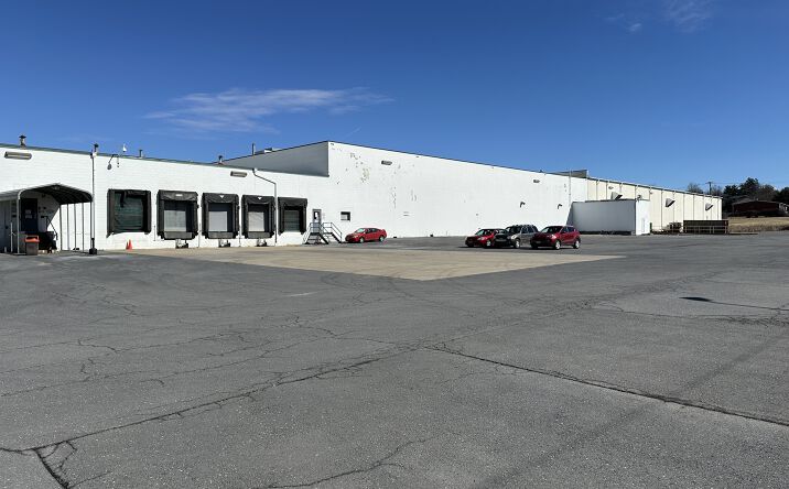 Pictures of Industrial property located at 812 N Main St, Harrisonburg, VA 22802 for lease - image #1