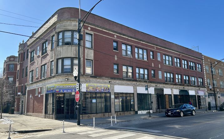 Pictures of Retail property located at 2451 E 79th St, Chicago, IL 60649 for lease - image #1