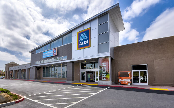 Pictures of Retail property located at 6755 Mira Mesa Blvd, San Diego, CA 92121 for lease - image #1