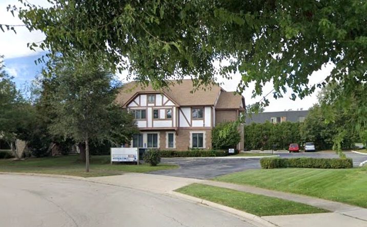 Pictures of Office property located at 804 Roundabout, West Dundee, IL 60118 for lease - image #1