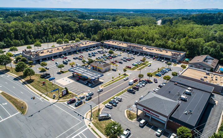 Pictures of Retail property located at 6400 Landsdowne Centre Dr, Alexandria, VA 22315 for lease - image #1