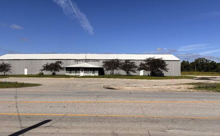 Pictures of Industrial, Land property located at 804 SE 30th St, Des Moines, IA 50317 for lease - image #1