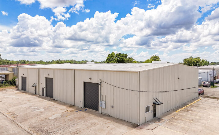 Pictures of Industrial property located at 11592 S Choctaw Dr, Baton Rouge, LA 70815 for lease - image #1
