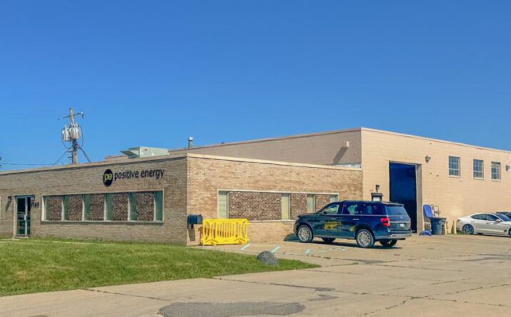Pictures of Industrial property located at 1743 Larchwood Ave, Troy, MI 48083 for lease - image #1