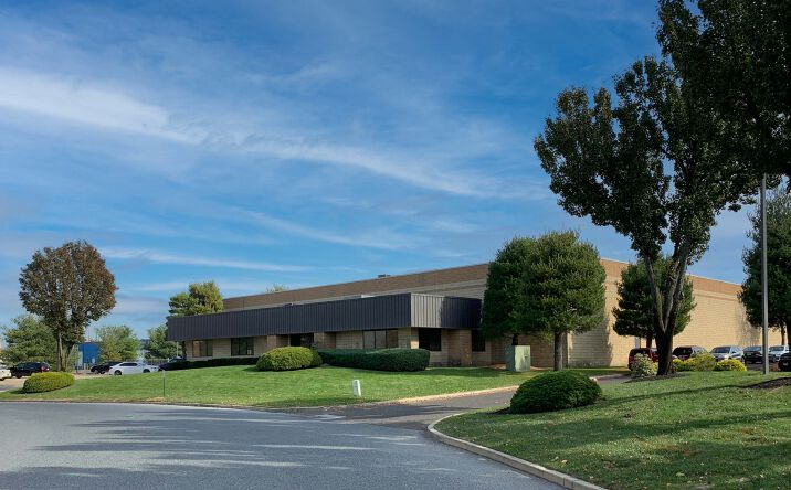 Pictures of Industrial property located at 90 Twinbridge Dr, Pennsauken, NJ 08110 for lease - image #1