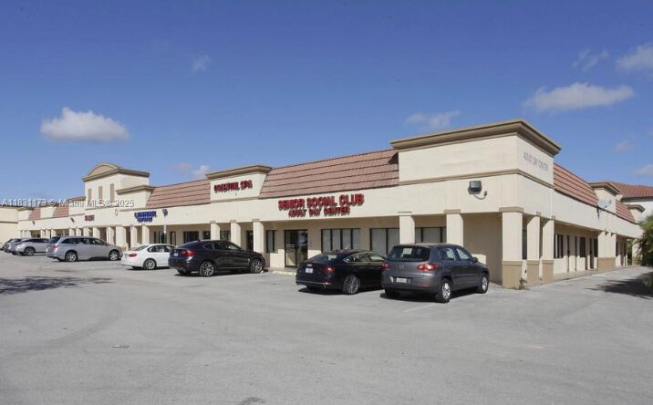 Pictures of Retail property located at 2922 N State Road 7 # 2916, Margate, FL 33063 for lease - image #1