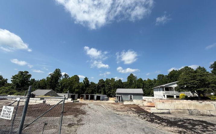 Pictures of Industrial property located at 2217 Chestnut St Ext, High Point, NC 27262 for lease - image #1