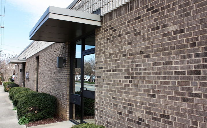 Pictures of Office property located at 114 S Maple St, Graham, NC 27253 for lease - image #1