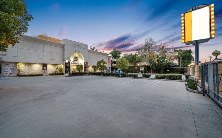 12640 Riverside Dr, Los Angeles, CA 91607 | Crexi.com