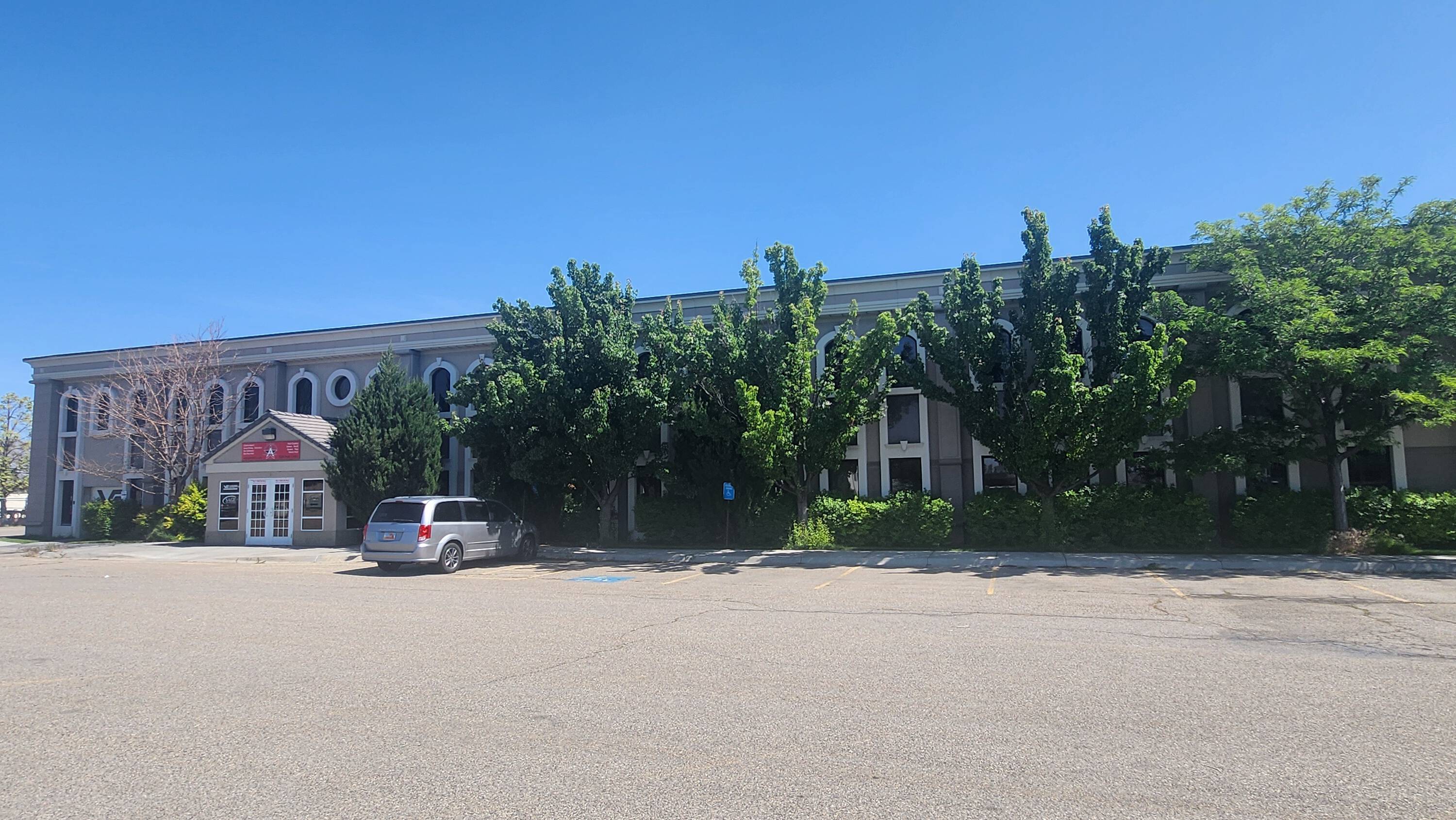 3950 S Yellowstone Hwy, Idaho Falls, ID 83402