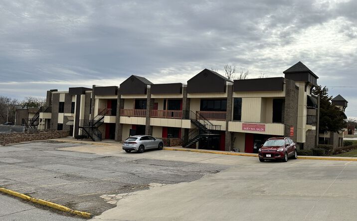 Pictures of Retail, Office property located at 6600 N Meridian Ave, Oklahoma City, OK 73116 for lease - image #1