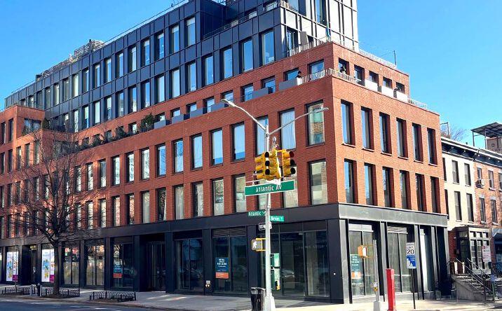 Pictures of Retail, Office, Restaurant property located at 474 Atlantic Ave, Brooklyn, NY 11217 for lease - image #1