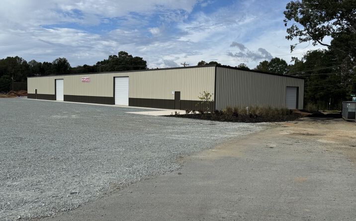 Pictures of Industrial property located at 160 Greenwood Dr, Burlington, NC 27217 for lease - image #1