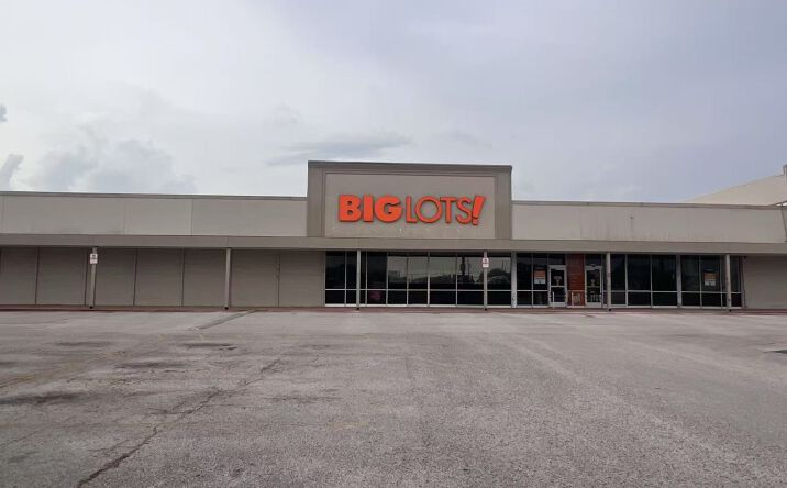 Pictures of Retail property located at 6804 Spencer Hwy, Pasadena, TX 77505 for lease - image #1