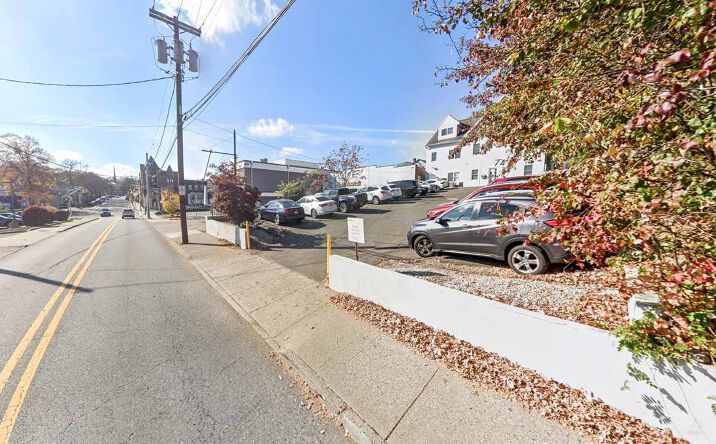 Pictures of Retail, Office property located at 74 Oak St, Ridgewood, NJ 07450 for lease - image #1