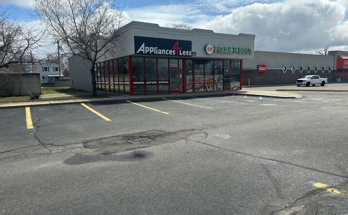 Pictures of Retail, Restaurant property located at 27080 John R Rd, Madison Heights, MI 48071 for lease - image #1