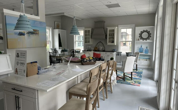Pictures of Restaurant, Retail, Office property located at 12 Celadon Dr, Beaufort, SC 29907 for lease - image #1