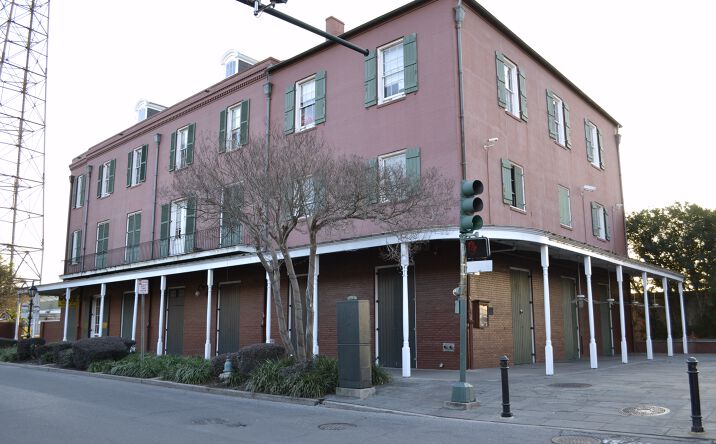 Pictures of Retail property located at 1000 N Peters St, New Orleans, LA 70116 for lease - image #1
