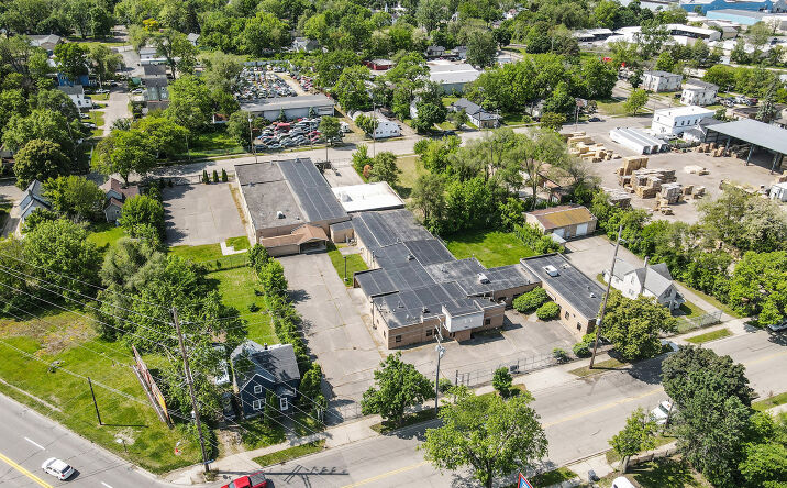 Pictures of Industrial property located at 1206 E Crosstown Pkwy, Kalamazoo, MI 49001 for lease - image #1