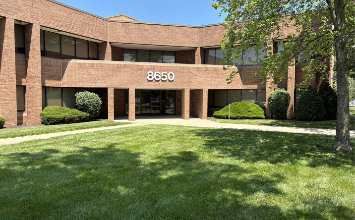 Pictures of Office property located at 8650 College Blvd, Overland Park, KS 66210 for lease - image #1