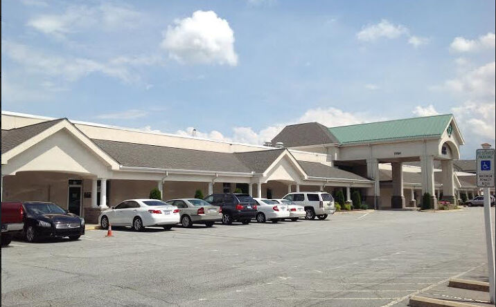 Pictures of Retail, Office property located at 1703 Westchester Dr, High Point, NC 27262 for lease - image #1