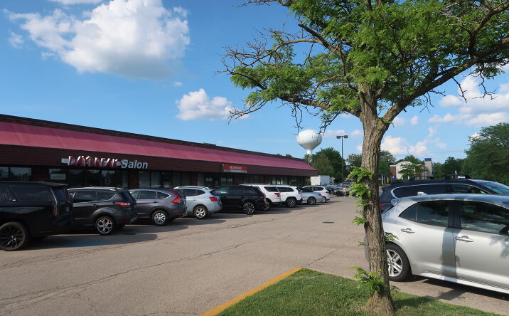 Pictures of Retail property located at 199 S Rand Rd, Lake Zurich, IL 60047 for lease - image #1