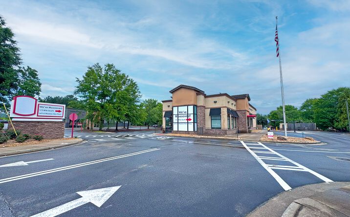Pictures of Retail property located at 7810 Senoia Rd, Fairburn, GA 30213 for lease - image #1