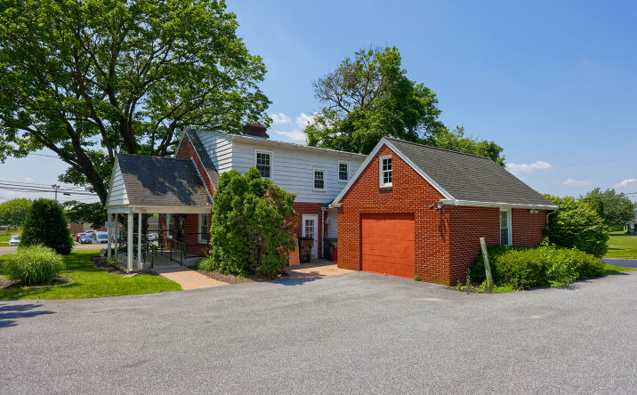 Pictures of Retail, Office property located at 2457 New Holland Pike, Lancaster, PA 17601 for lease - image #1