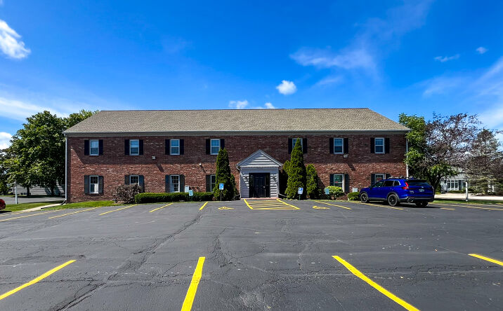 Pictures of Office property located at N Port Washington Rd, Mequon, WI 53092 for lease - image #1