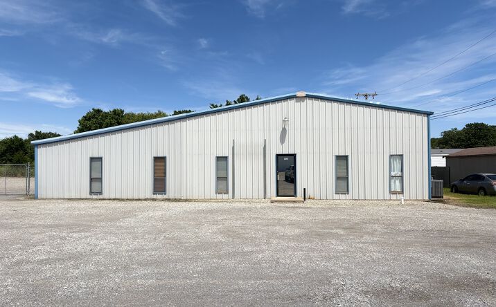 Pictures of Industrial property located at 205 Express Ln, McAlester, OK 74501 for lease - image #1