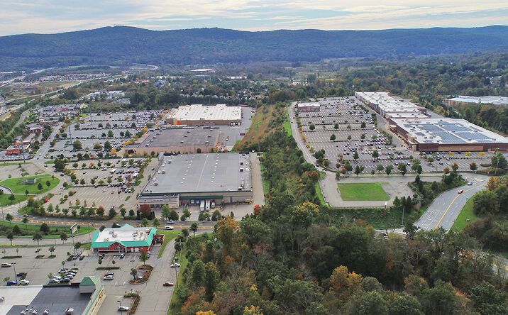 Pictures of Retail property located at 128 Bailey Farm Road, Harriman, NY 10950 for lease - image #1
